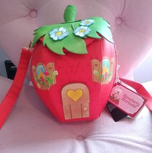 Strawberry shortcake Loungefly crossbody bag